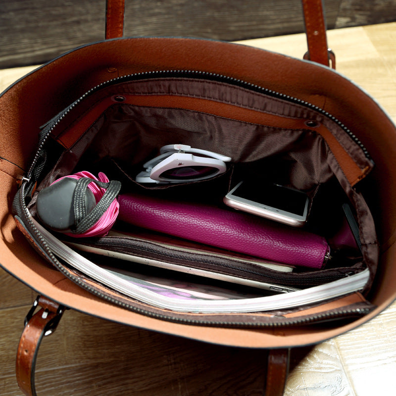 Kalvessa Oil-Wax Shoulder Tote